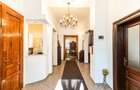 Apartament cu 5 camere circular în Central - 14