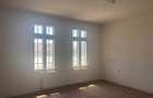 Casă cu 7 camere cu Teren 380 Mp în George Enescu - 20