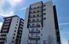 Apartament cu 3 camere semidecomandat în Tractorul - 3