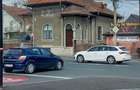Casă cu 4 camere cu Teren 50 Mp în Central - 2