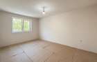 Vilă 6 Camere || Curte Superb Amenajată | | Metrou Laminorului - 9