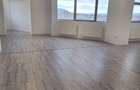 Apartament cu 3 camere decomandat în Centrul Civic - 3