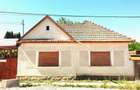 Casă individuală cu 2 camere cu Teren 920 Mp în Ginta - 1