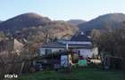 Proprietate cu 2 Case ?i Teren Generos Str. Campu Negru - 1