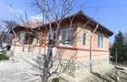 Casa tip parter zona Pietroasele-Saranga - 1