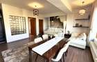 Apartament cu 3 camere decomandat în Sisești - 2