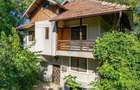 Casă cu 7 camere cu Canalizare în Sud - 2 Casă cu 7 camere cu Canalizare în Sud - 2