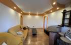 Apartament cu 3 camere semidecomandat în Astra - 2