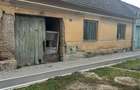 Casă cu 7 camere cu Teren 1499 Mp în Central - 1