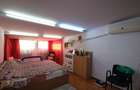 Casă individuală cu 10 camere cu Canalizare în Mihai Bravu - 11