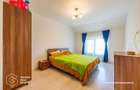 Casă cu 6 camere cu Teren 500 Mp în Livada - 12