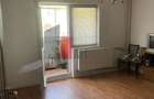 Apartament cu 3 camere decomandat în Sebastian - 2