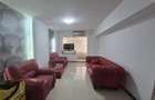 Apartament cu 3 camere în Central - 2