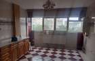 Apartament cu 3 camere decomandat în Călărași - 5