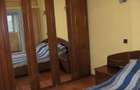 Apartament cu 3 camere semidecomandat în Titulescu - 10