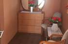 Casă cu 3 camere cu Teren 7000 Mp în București - 5