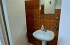 Casă cu 6 camere în Central - 3