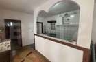 Casa de vanzare, pozitionata excelent, ideala pentru relaxare, sau rel - 8