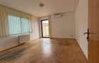 Apartament cu 4 camere semidecomandat în 1 Mai - 7