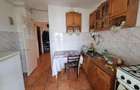 Podul cu Lan?uri- Zona Nord- 2 camere decomandate- etaj intermediar - 4