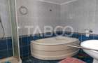 Casa de vanzare cu 2 apartamente separate si teren 500 mp Cisnadioara - 11