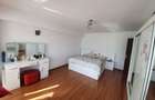 Apartament cu 4 camere decomandat în Central - 1