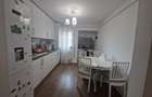 Apartament cu 3 camere decomandat în București - 4