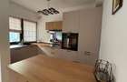Apartament cu 5 camere decomandat în Decebal - 4