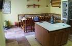 Casă cu 9 camere cu Garaj în Tomis II - 7