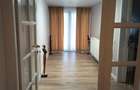 Casă cu 6 camere în Pleșoiu - 6