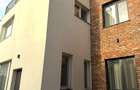 Casa moderna, 2025, cu terase generoase si arhitectura premium - 13