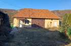 Casa cu anexe de vanzare - 4