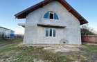 Casă cu 4 camere în Central - 3