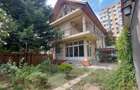 Casă cu 7 camere cu Canalizare în Barbu Văcărescu - 27