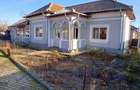 Casă cu 4 camere în Mârzănești - 1