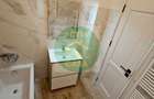 Apartament cu 3 camere decomandat în Roman - 4