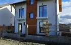Casă cu 5 camere cu Teren 300 Mp în Odăile - 1