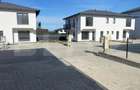 Duplex de vanzare, cu 4 camere, 100 mp+250 mp teren, zona Ip - 11