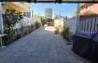 Casă cu 6 camere în Central - 1