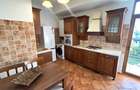 Apartament cu 3 camere decomandat în Sisești - 8