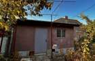 Casă individuală cu 4 camere cu Canalizare în Bd. Laminorului - 10
