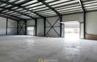 Spațiu industrial, de 700 mp, în Est - 3
