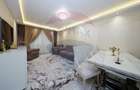 Apartament cu 3 camere decomandat în Răcădău - 2