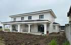 Casă cu 5 camere cu Teren 390 Mp în Central - 1