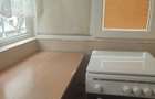 Propietar,inchiriez apartament cu o camera,decomandat in Nicolina 1 - 5