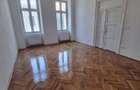 Ocazie! Apartament ultracentral in cladire istorica gata renovat 3 camere !!! - 2
