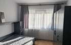 Apartament 3 camere decomandat, insorit, lift, etaj intermediar V.Aaron