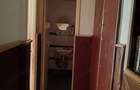 Apartament cu 4 camere decomandat în Dâmbovița