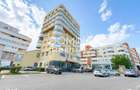 *Spatiu ultracentral 220 mp* - vanzare/inchiriere- vizibilitate maxima - 10