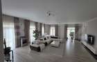 Vila de vanzare, 380 mp, zona Reghin